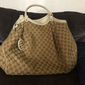 Gucci large sukey